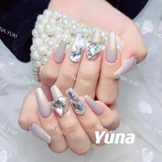 ネイル 🦋 Queenieのネイルデザイン