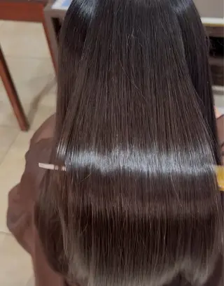 ロング 守谷 奏穂のヘアスタイル