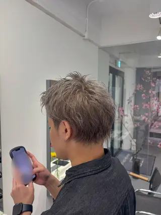 カラー メンズ 松崎 真衣のヘアスタイル