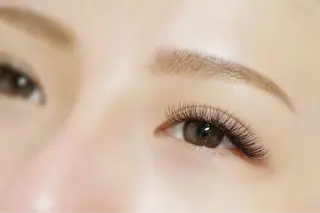 マツエク・マツパ lelian. hinakaの眉毛・アイブロウイメージ