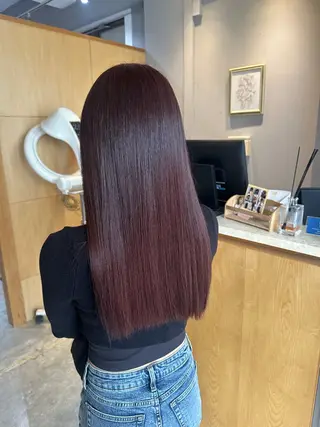 ミディアム miloc MOMOKAのヘアスタイル