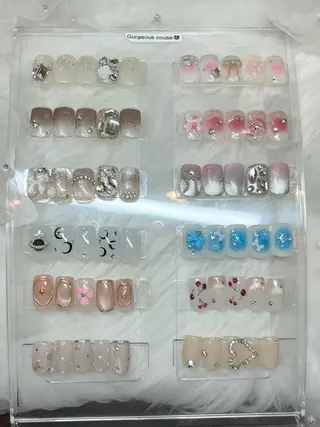 ネイル EmaNail MOMOのネイルデザイン