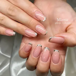 ネイル nailsalon Mirrorのネイルデザイン