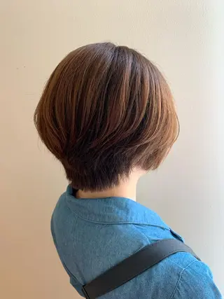 ショート 顔まわりカット✄ ベージュカラー🧸のヘアスタイル