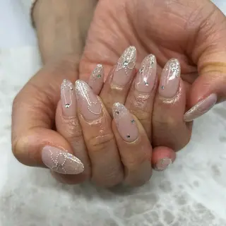 ネイル METEOR💫 staffのネイルデザイン