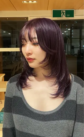 ミディアム ❤︎韓国レイヤー❤︎ アカリのヘアスタイル