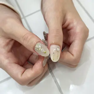 ネイル Elegancia. Hiromiのネイルデザイン