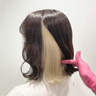 カラー ブリーチ縮毛矯正加藤 赤み無し透明感ヘアのヘアスタイル
