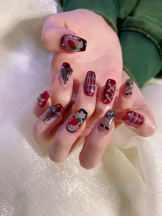 ネイル 💅E•U•B NAIL🌹所属・横浜市中区曙町 ネイルE·U·Bのネイルデザイン