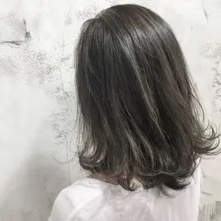 ショート カラー 中塚 義人のヘアスタイル