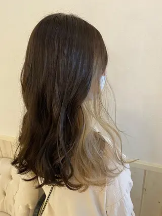 セミロング カラー 宮内 真乃のヘアスタイル