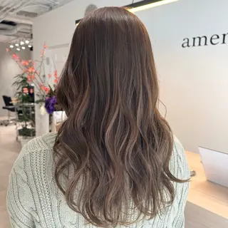 カラー 吉田 美咲のヘアスタイル