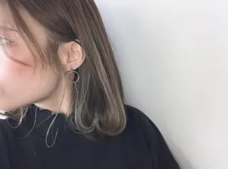 ショート カラー コンドウ サラのヘアスタイル