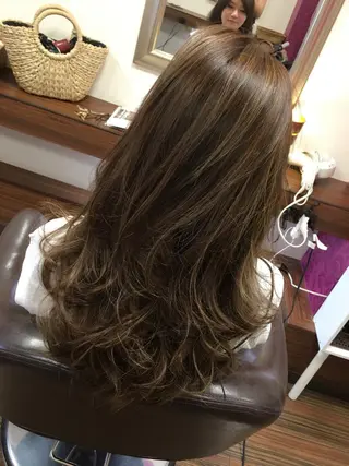 ショート ミディアム セミロング ロング カラー パーマ 吉本 yoshimotoのヘアスタイル
