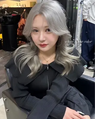 ロング カラー ヘアアレンジ 🫧🇰🇷韓国ヘア レイヤー🐺Yutaのヘアスタイル