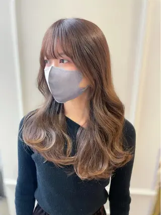 ロング カラー 韓国レイヤーカット/ ダブルカラーのヘアスタイル