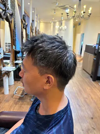 メンズ SUNS/鈴木 亜門のヘアスタイル