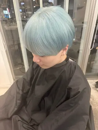 ショート メンズ 🎨ハイトーン/ 切りっぱなし みつきのヘアスタイル
