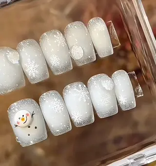 ネイル 山田 由奈のネイルデザイン