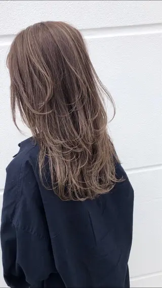 セミロング カラー ヘアアレンジ クドウレイ fifth渋谷のヘアスタイル