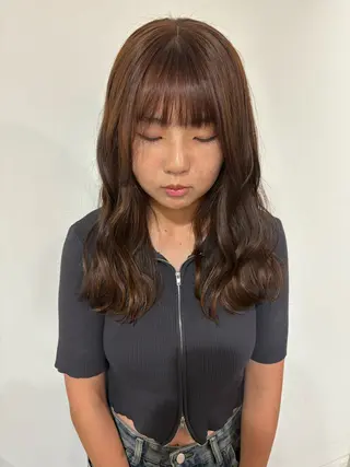 セミロング カラー merc.🦋菱谷 はなのヘアスタイル