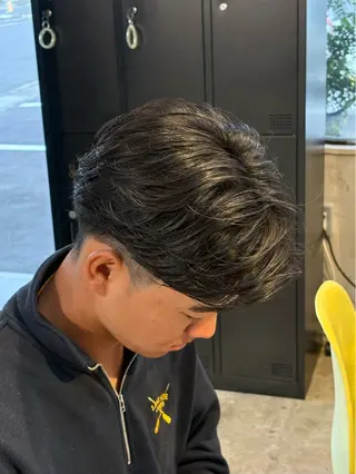 ショート パーマ メンズ ユウト 【メンズ限定】のヘアスタイル