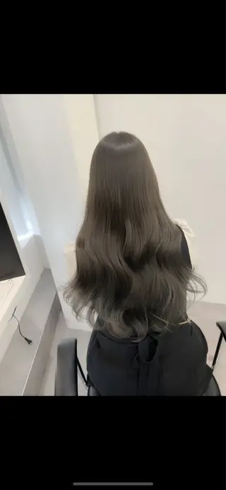 ロング しゅういち/赤み消し カラー特化のヘアスタイル