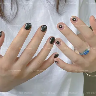 ネイル Rainrain💧 パーツ豊富、やり放題のネイルデザイン