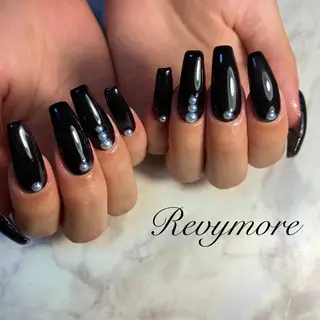 ミディアム ネイル nail salon Revymoreのネイルデザイン
