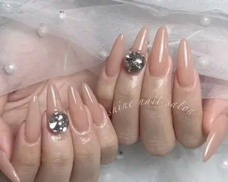 ネイル shineジェル& チップ長さだしのネイルデザイン