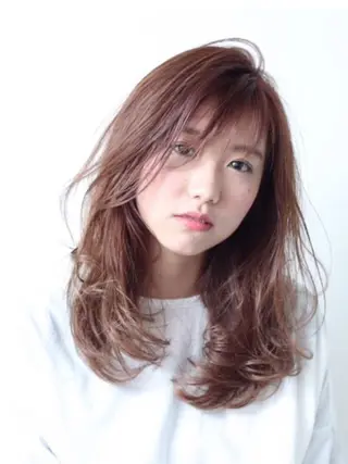 ミディアム カラー ブリーチカラー 美髪矯正takaraのヘアスタイル
