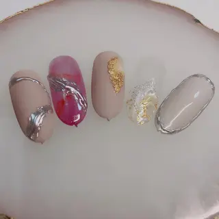 ネイル ネイルサロンエクラ 🫧Shizukaのネイルデザイン