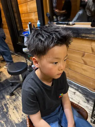 ショート メンズ 古賀 雄大のヘアスタイル