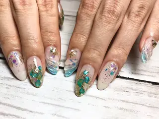 ネイル PEACE minariのネイルデザイン