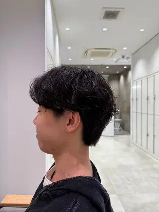 パーマ メンズ 佐藤 萌のヘアスタイル