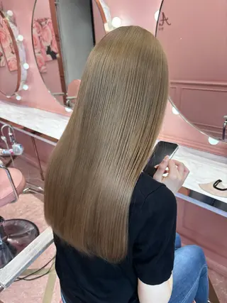 ロング Su-chi-🧴 /ミルクティーカラーのヘアスタイル