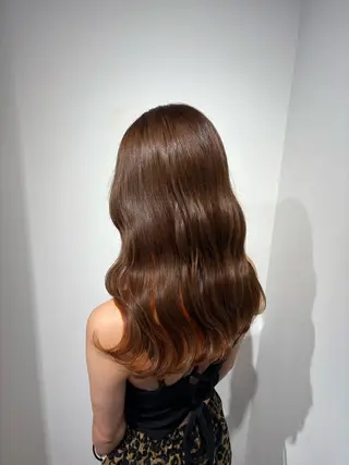 ロング カラー 吉原葵/ハイトーン /インナーカラーのヘアスタイル