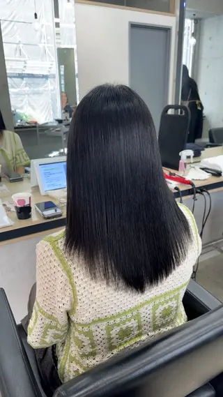 セミロング カラー パーマ 🪽髪質改善矯正 🤍MIU🤍のヘアスタイル