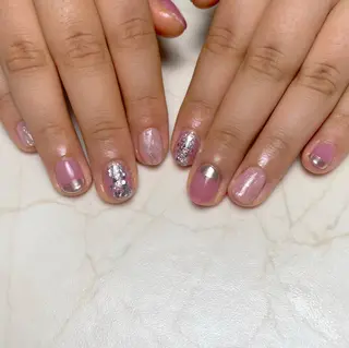 ネイル NAILSALON RandU...のネイルデザイン