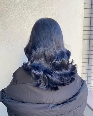 セミロング カラー エフェクトブリーチ 🌟前澤啓太朗のヘアスタイル
