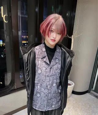 ショート カラー 💖艶ハイトーン髪質 改善💖ケンシンのヘアスタイル