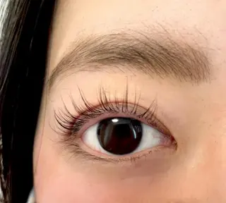 マツエク・マツパ アイブロウ BON.BRUSH takamiのマツエク・マツパデザイン