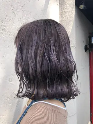 ミディアム M. YURIのヘアスタイル