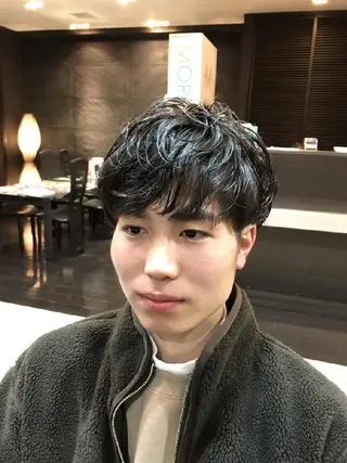 パーマ メンズ 前之園 ひかるのヘアスタイル