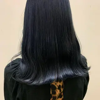 セミロング ayaka 縮毛矯正レイヤーのヘアスタイル