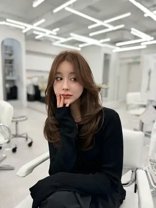 ロング カラー 顔まわりの神様✨ 透明感カラー藤嶋秀幸のヘアスタイル