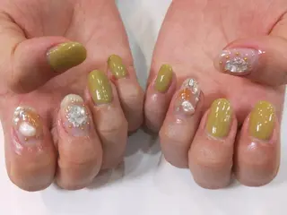 ネイル はばすみれ🎀ﾈｲﾙ 光ﾌｪｲｼｬﾙ ﾍｱのネイルデザイン