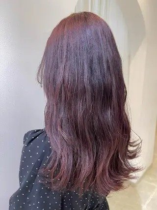 セミロング 由比藤理子 ブリーチカラー🌈のヘアスタイル