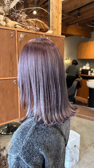 ミディアム 寺田 彩芽のヘアスタイル