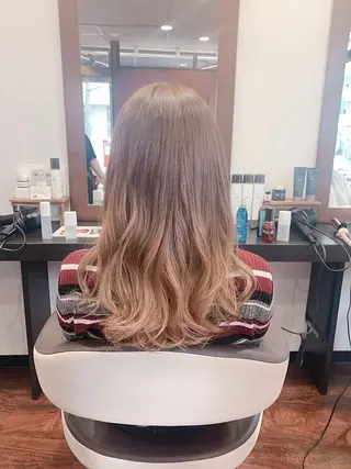 ロング カラー 井上 美奈子のヘアスタイル
